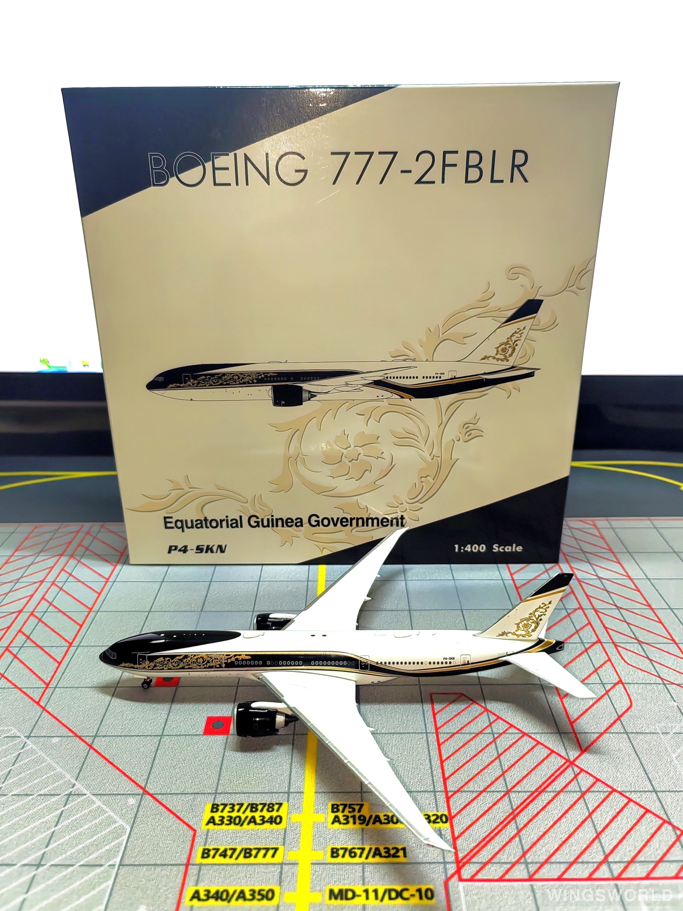 Phoenix 1:400 PH04583 Equatorial Guinea 赤道几内亚政府 Boeing 777-200 P4-SKN