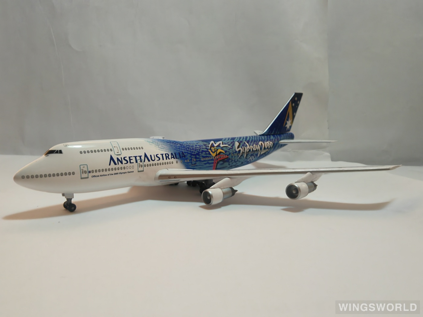 Dragon Models 1:400 04001 Ansett 澳洲安捷航空 Boeing 747-300 VH-INJ