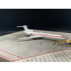 Tarom 罗马尼亚航空 Tupolev Tu-154 YR-TPG  PH11886 Phoenix 1:400