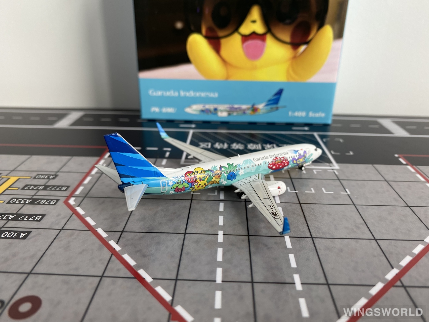 Phoenix 1:400 PH04581 Garuda Indonesia 印度尼西亚鹰航 Boeing 737-800 PK-GMU