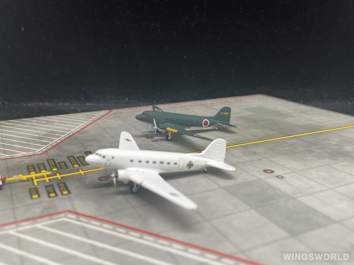 Hogan 1:400 JNS43002 JASDF 日本航空自卫队 Douglas DC-3 