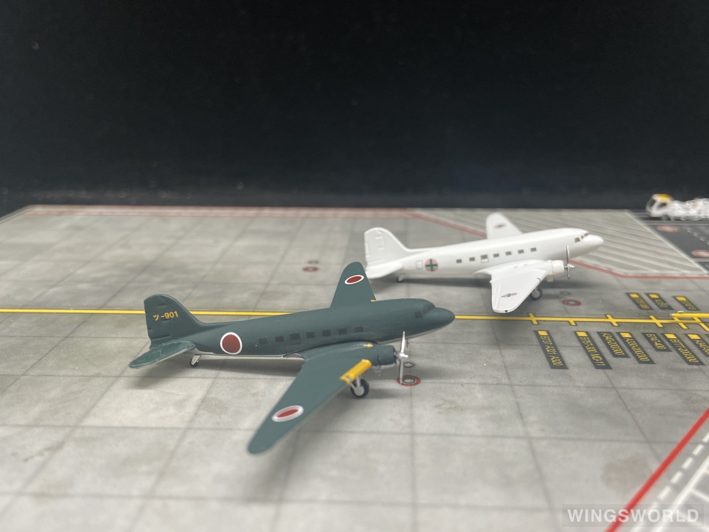Hogan 1:400 JNS43002 JASDF 日本航空自卫队 Douglas DC-3 