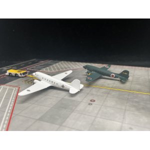 JASDF 日本航空自卫队 Douglas DC-3   JNS43002 Hogan 1:400