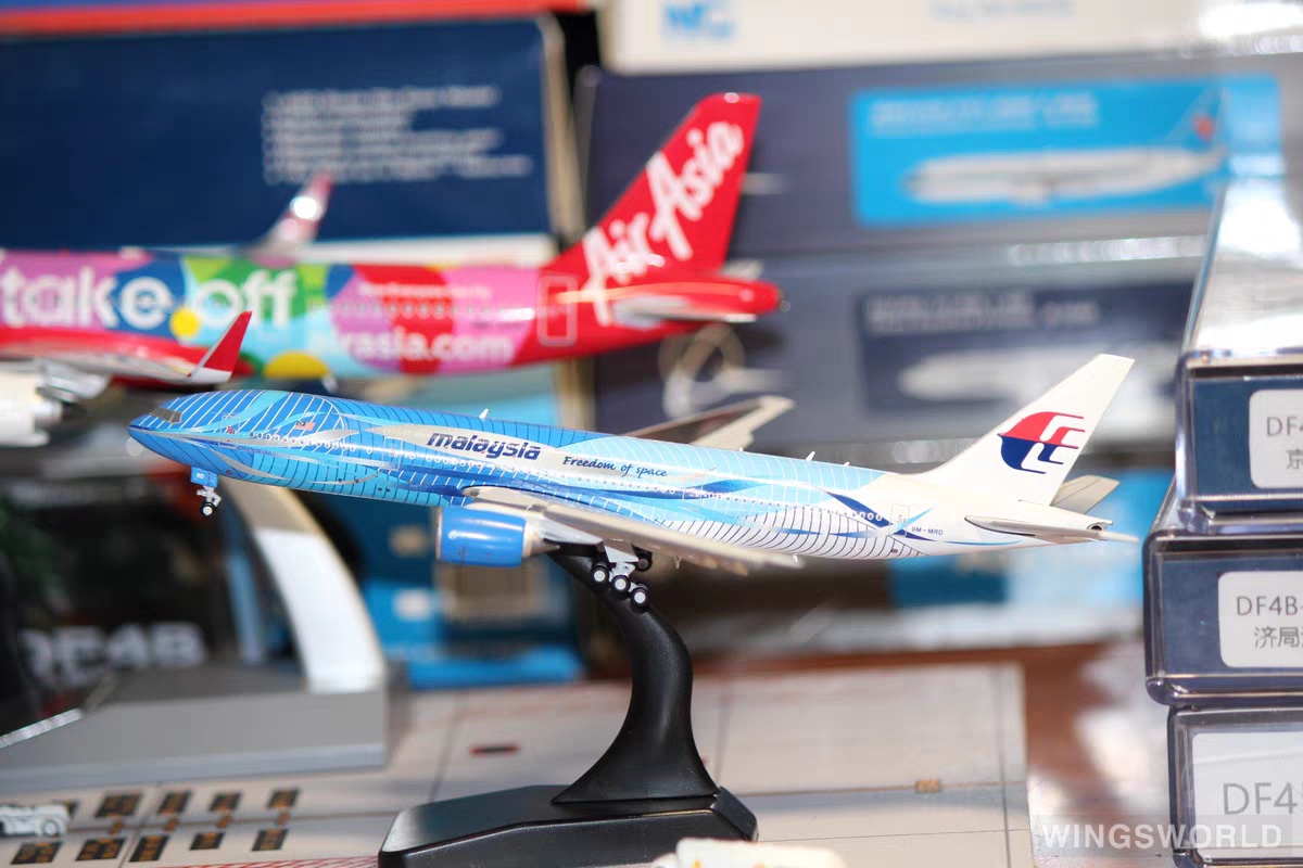 JC Wings 1:400 XX4485 Malaysia Airlines 马来西亚航空 Boeing 777-200ER 9M-MRD