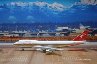 Phoenix 1:400 PH04377 Qantas 澳洲航空 Boeing 747-200 VH-EBA