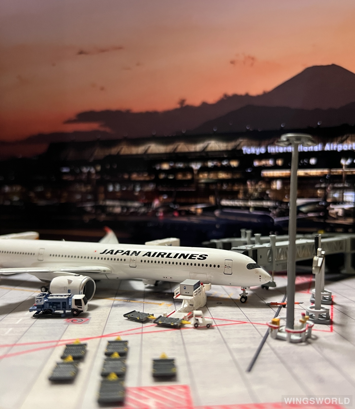 NGmodels 1:400 NG57003 Japan Airlines 日本航空 Airbus A350-1000 JA01WJ