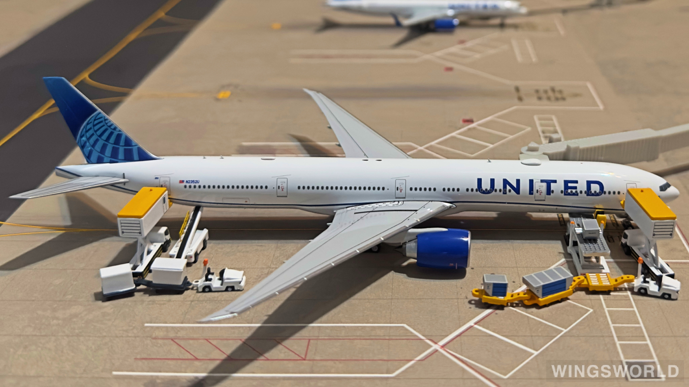 NGmodels 1:400 NG73008 United Airlines 美国联合航空 Boeing 777-300ER N2352U
