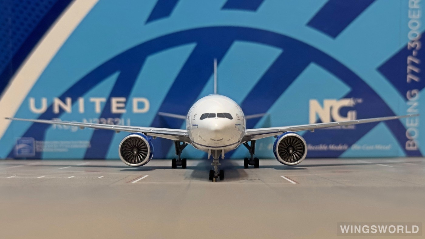 NGmodels 1:400 NG73008 United Airlines 美国联合航空 Boeing 777-300ER N2352U