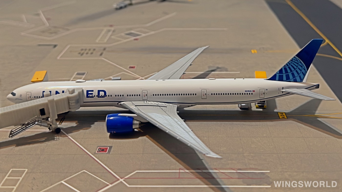 NGmodels 1:400 NG73008 United Airlines 美国联合航空 Boeing 777-300ER N2352U