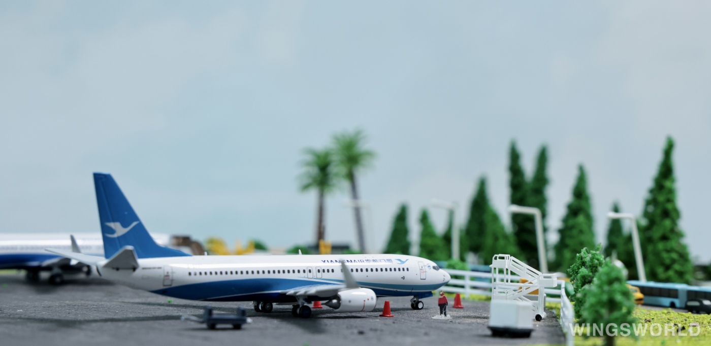Creating Dreams Wings 1:400 CW24002 XiamenAir 厦门航空 Boeing 737-800 B-5707