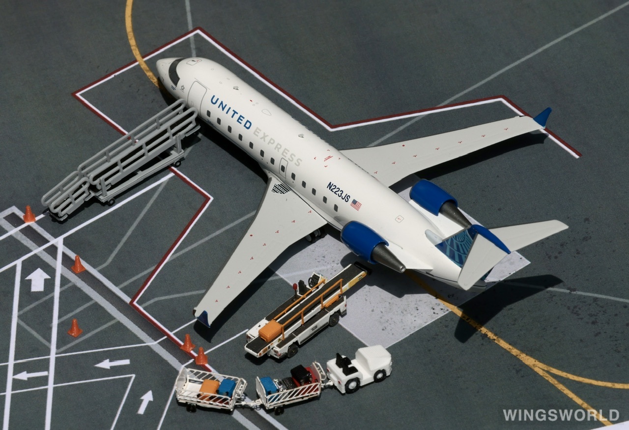 NGmodels 1:200 NG52038 United Airlines 美国联合航空 Bombardier CRJ200 N223JS