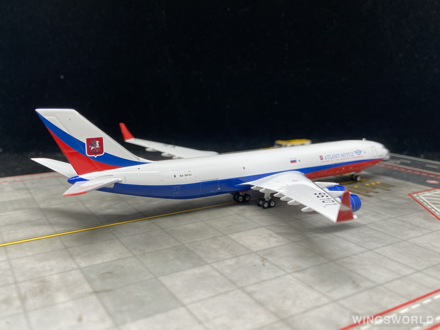 Phoenix 1:400 PH11901 Atlant-Soyuz Airlines Ilyushin Il-96 RA-96101