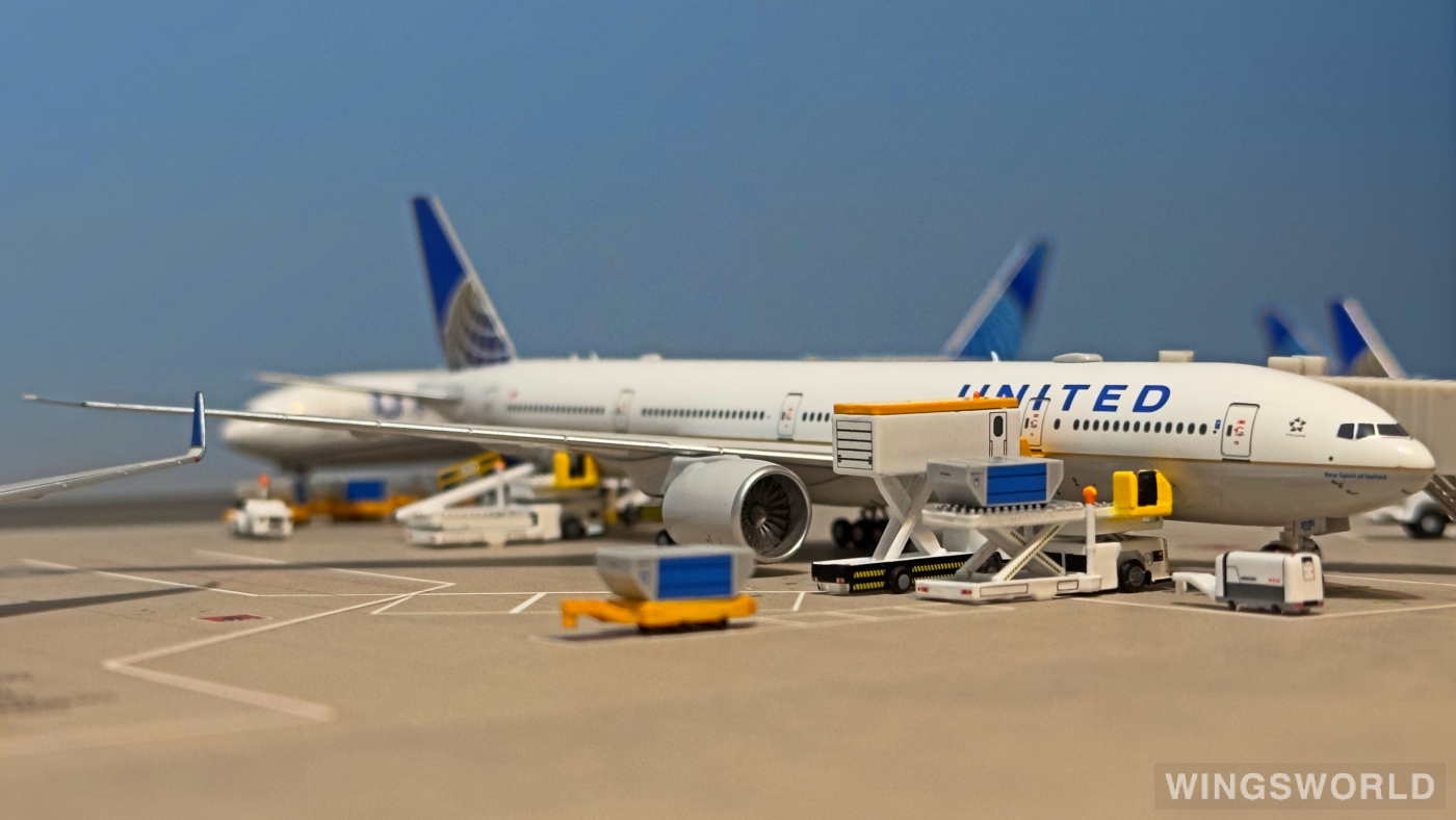 NGmodels 1:400 NG 73006 United Airlines 美国联合航空 Boeing 777-300ER N2331U