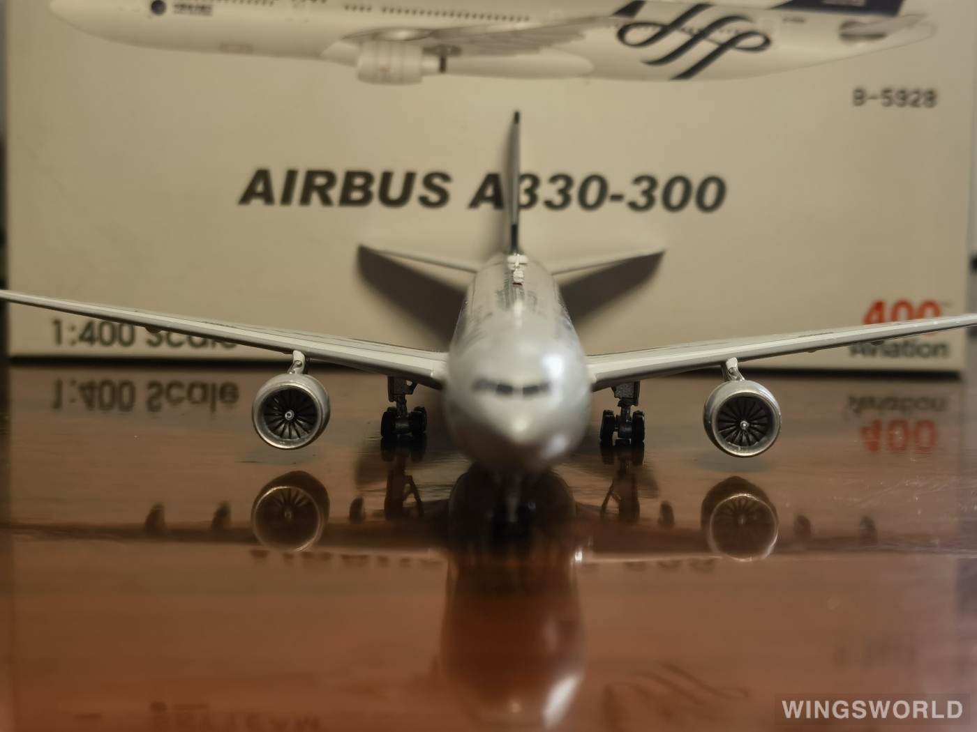 Aviation400 1:400 AV4080 China Southern 中国南方航空 Airbus A330-300 B-5928