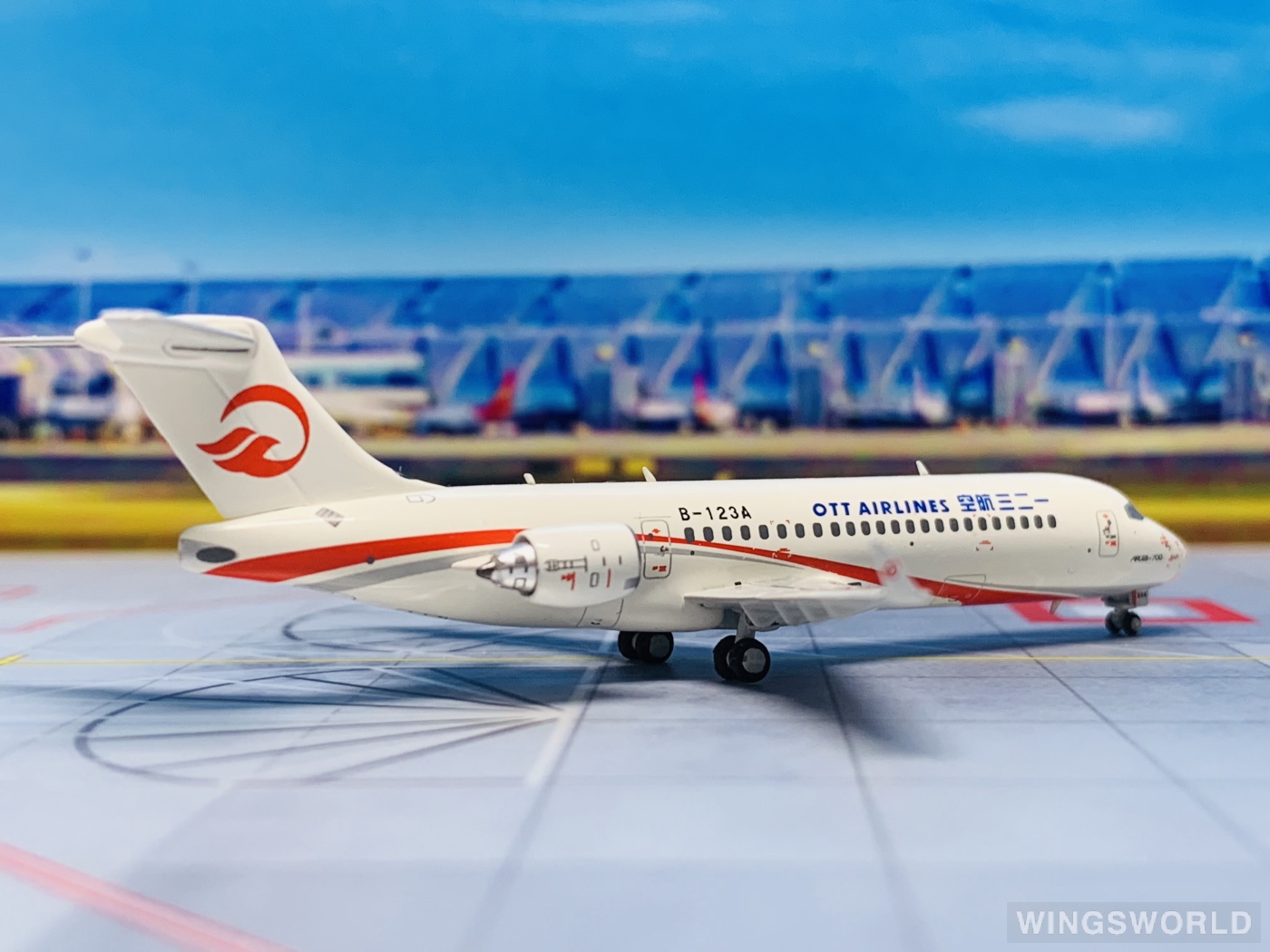 NGmodels 1:400 NG21012 OTT Airlines 一二三航空 Comac ARJ21-700 B-123A