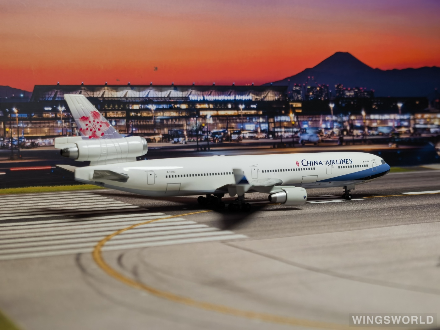 Dragon Models 1:400 56040 China Airlines 中华航空 McDonnell Douglas MD-11 B-18152