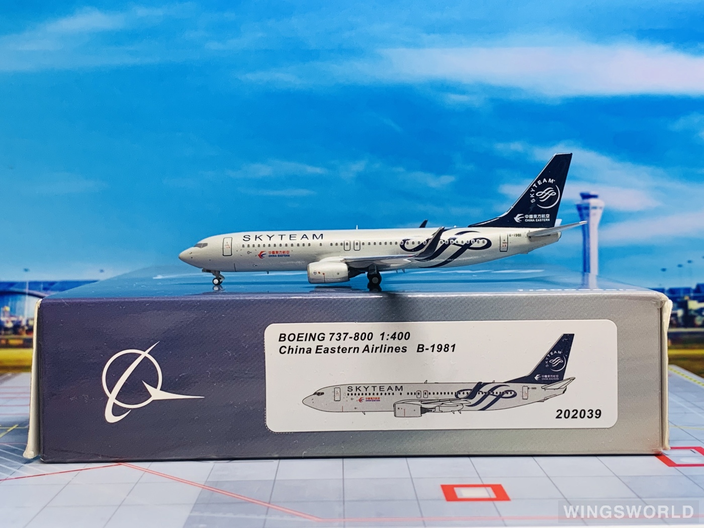 Pandamodel 1:400 202039 China Eastern 中国东方航空 Boeing 737-800 B-1981