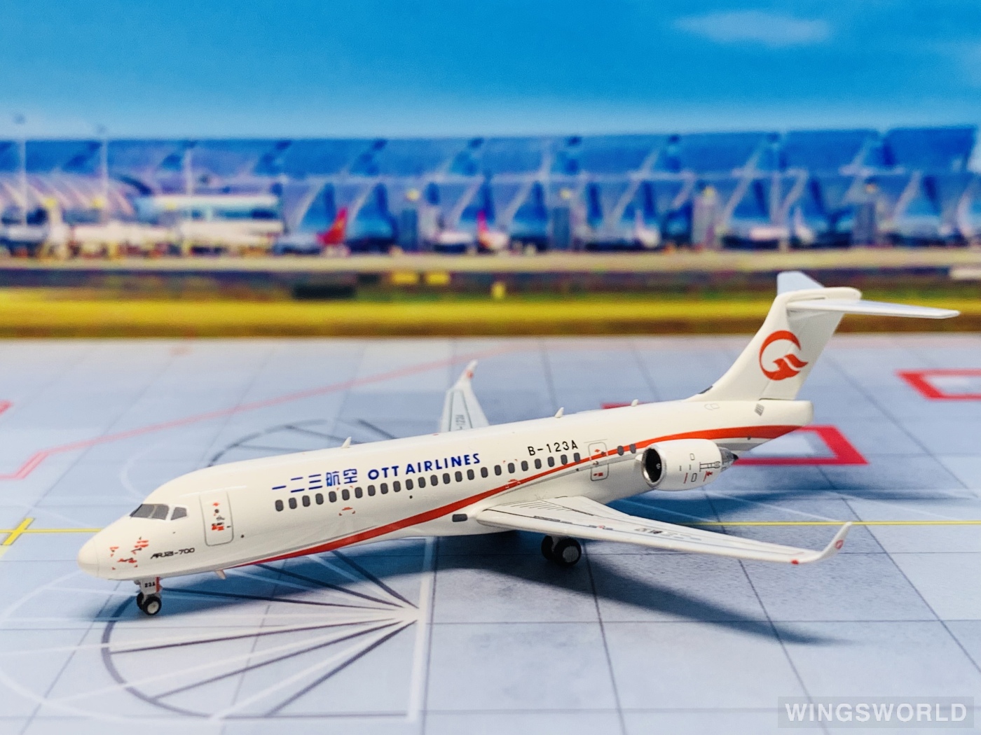 NGmodels 1:400 NG21012 OTT Airlines 一二三航空 Comac ARJ21-700 B-123A