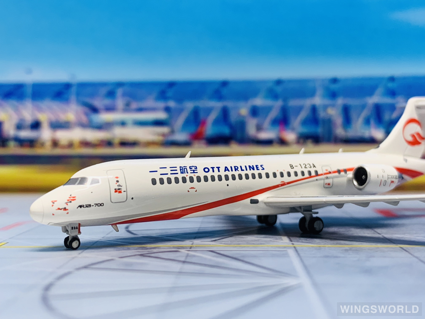 NGmodels 1:400 NG21012 OTT Airlines 一二三航空 Comac ARJ21-700 B-123A