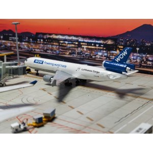 Lufthansa 汉莎航空 McDonnell Douglas MD-11 D-ALCE 