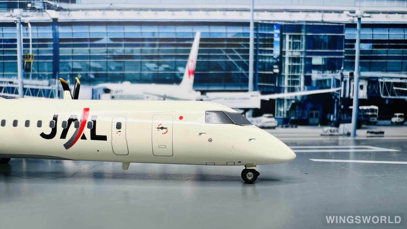 JC Wings 1:200 Bombardier Dash 8-400 Japan Airlines 日本航空