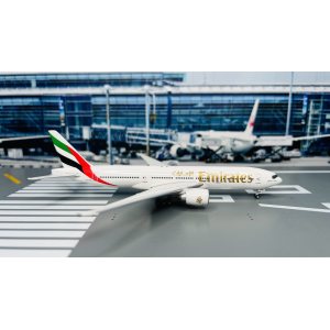 Emirates 阿联酋航空 Boeing 777-200 A6-EWC  PH10384 Phoenix 1:400