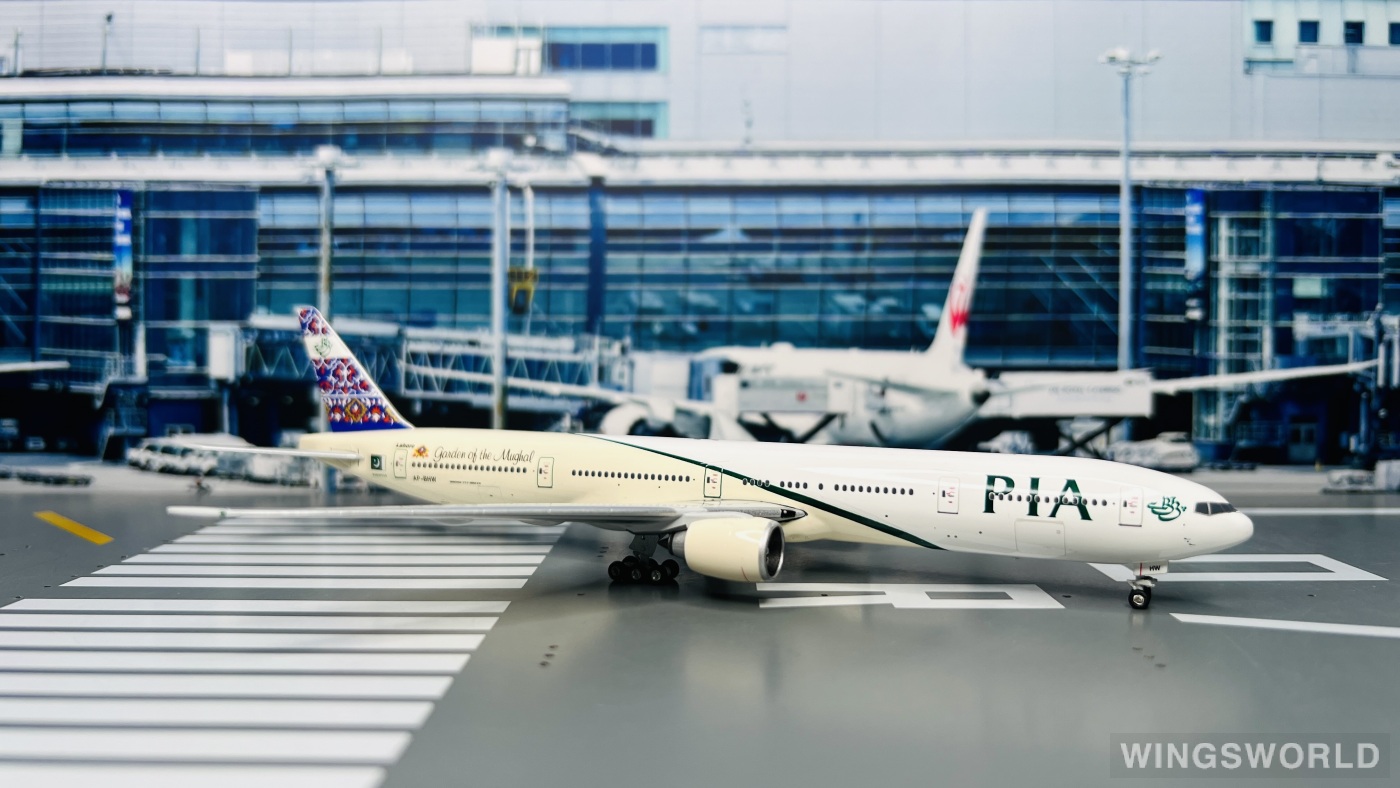 Phoenix 1:400 PH10172 PIA 巴基斯坦航空 Boeing 777-300ER AP-BHW