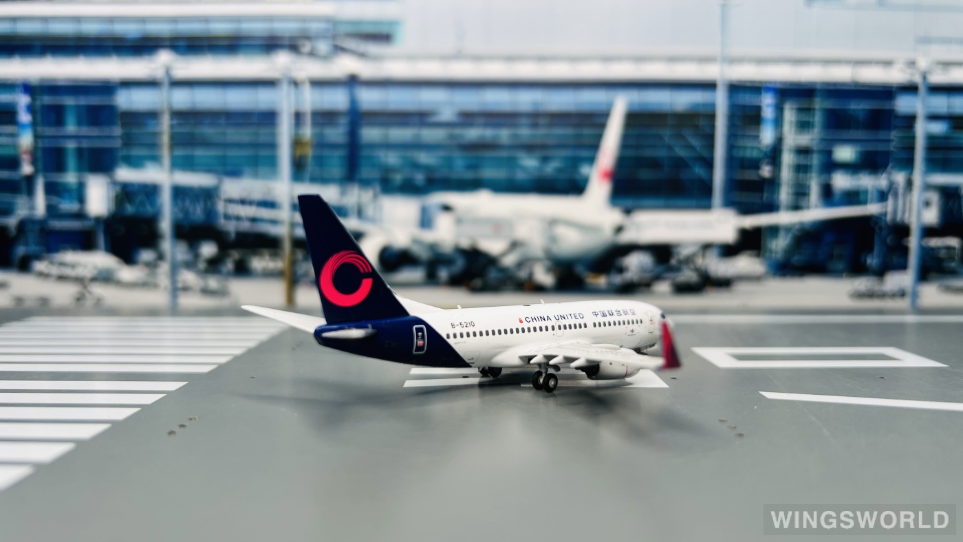 NGmodels 1:400 NG77049 China United Airlines 中国联合航空 Boeing 737-700 B-5210
