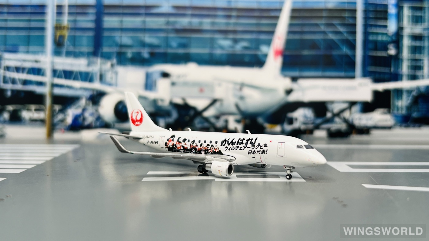 JC Wings 1:400 Embraer ERJ-170 J-AIR EW4170006 JA225J 的照片
