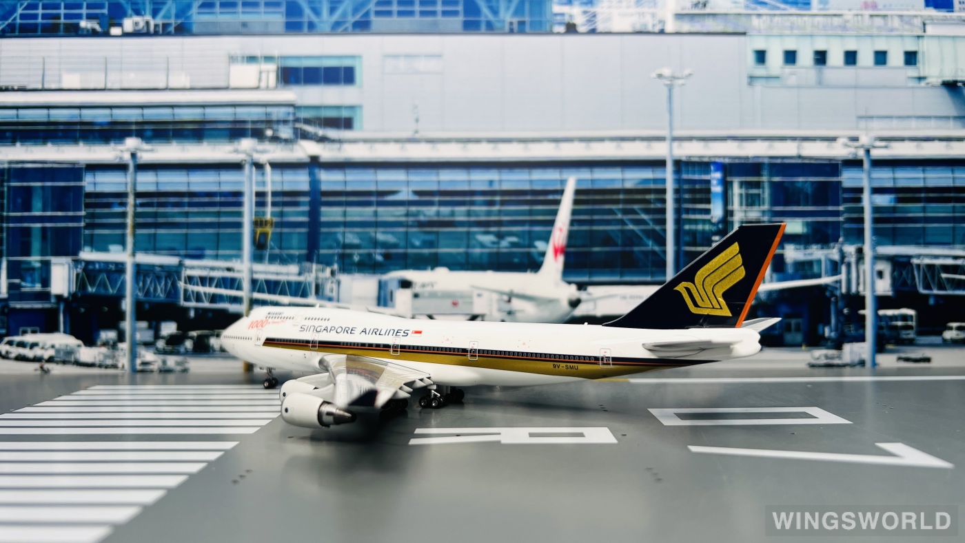 Phoenix 1:400 PH10679 Singapore Airlines 新加坡航空 Boeing 747-400 9V-SMU