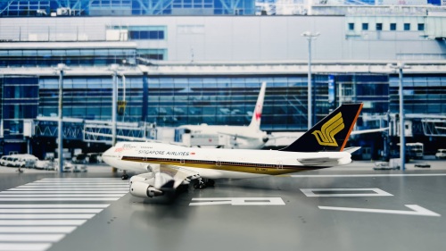 Singapore Airlines 新加坡航空 Boeing 747-400 9V-SMU 1000th Boeing 747 PH10679 Phoenix 1:400