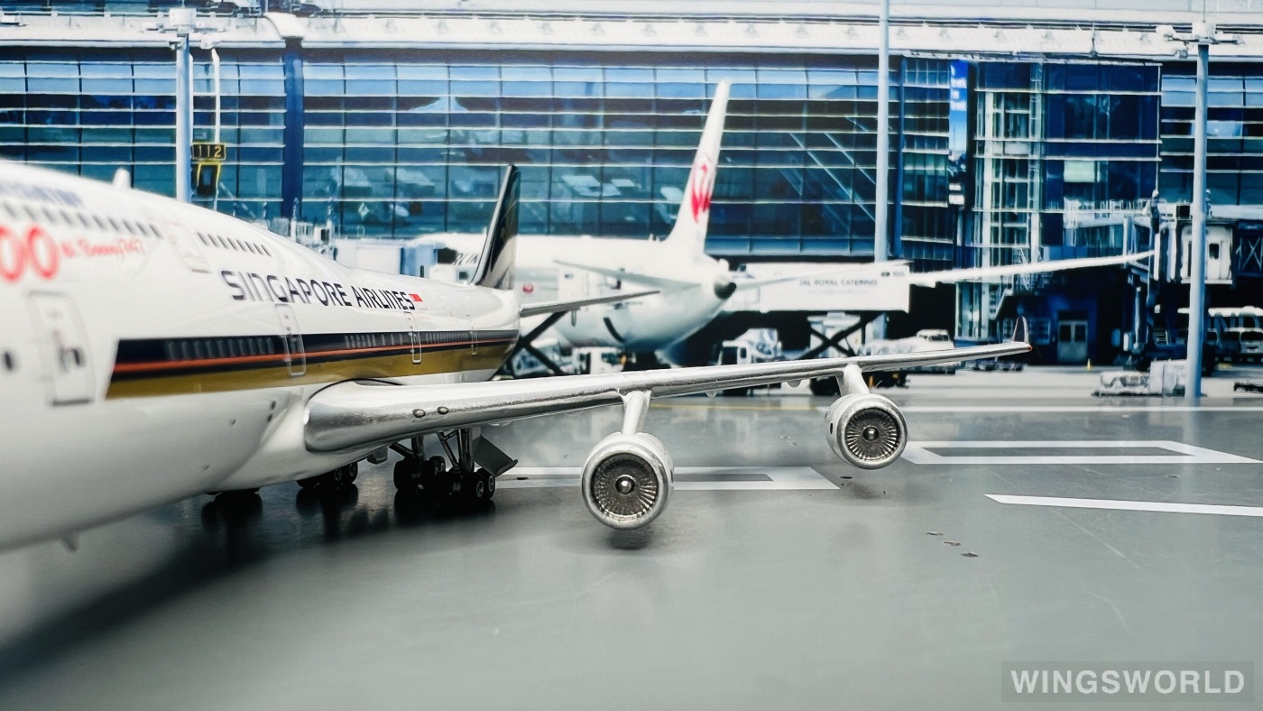 Phoenix 1:400 PH10679 Singapore Airlines 新加坡航空 Boeing 747-400 9V-SMU