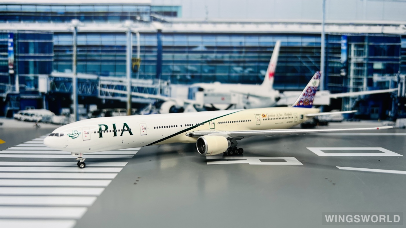 Phoenix 1:400 PH10172 PIA 巴基斯坦航空 Boeing 777-300ER AP-BHW