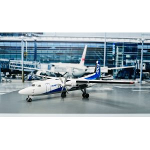 ANA 全日空 Fokker 50 JA8200  JC4ANA050 JC Wings 1:400