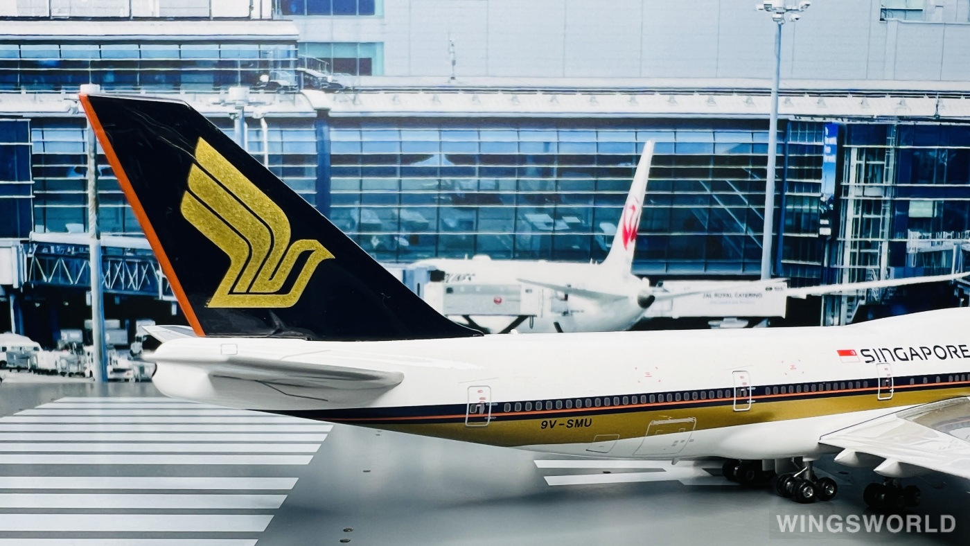 Phoenix 1:400 PH10679 Singapore Airlines 新加坡航空 Boeing 747-400 9V-SMU