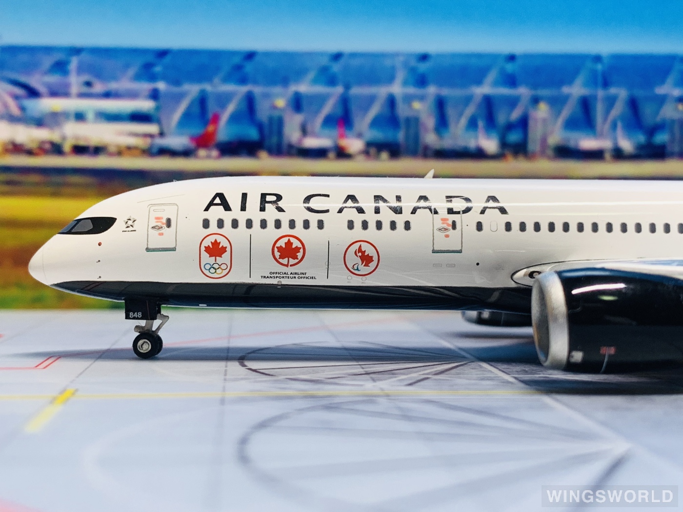 Phoenix 1:400 PH04186 Air Canada 加拿大航空 Boeing 787-9 C-FRSR