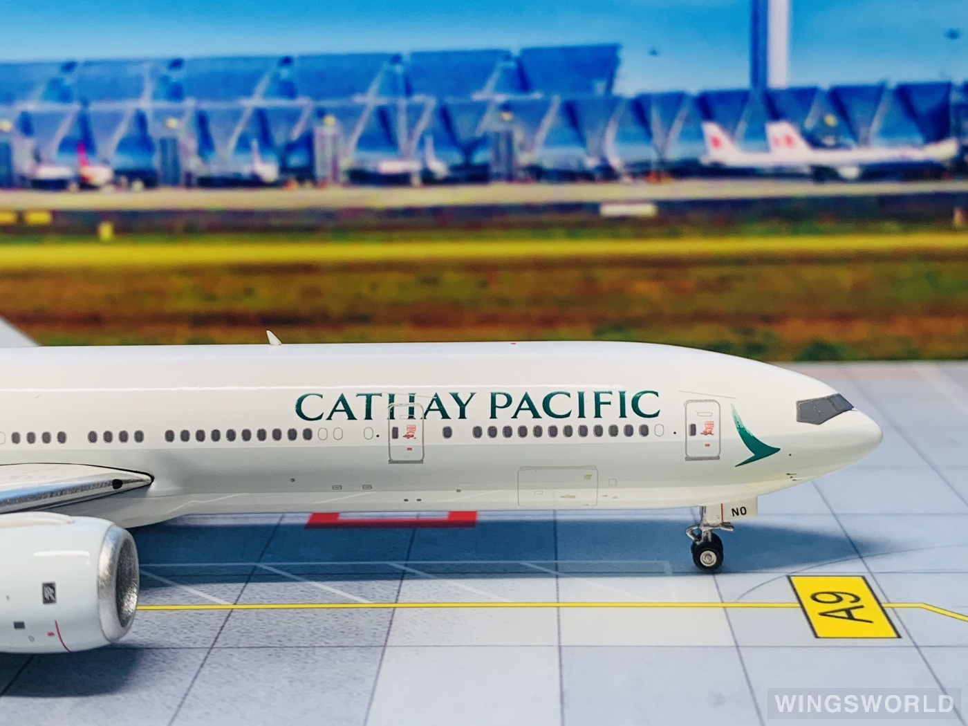 Phoenix 1:400 PH04250 Cathay Pacific 国泰航空 Boeing 777-300 B-HNO