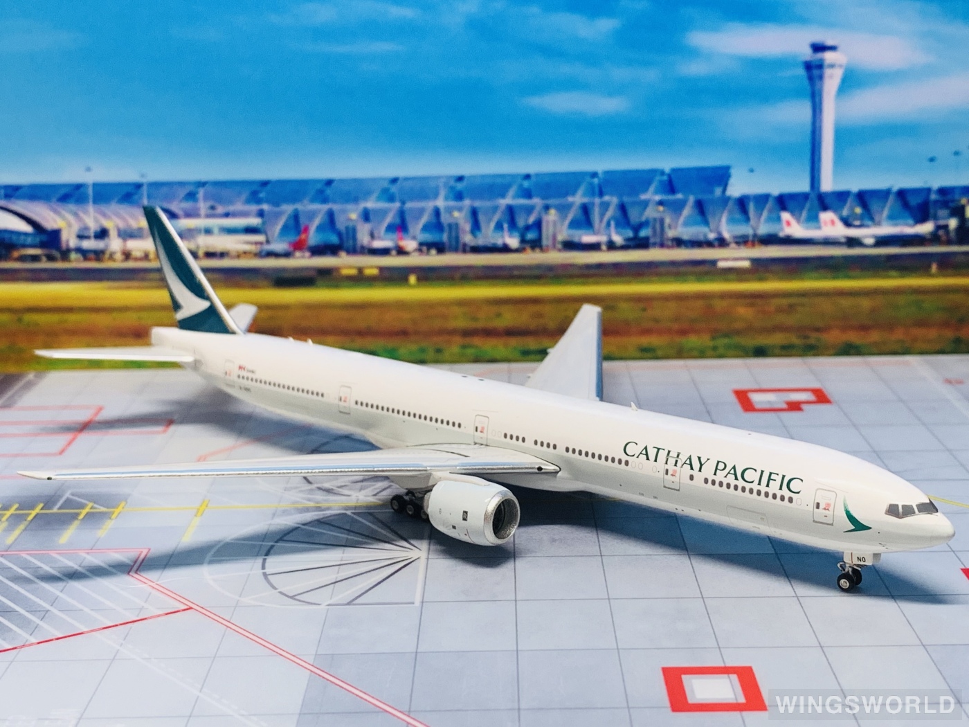 Phoenix 1:400 PH04250 Cathay Pacific 国泰航空 Boeing 777-300 B-HNO