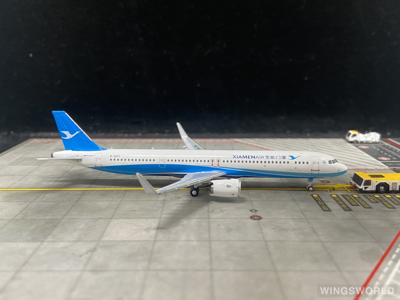 NGmodels 1:400 NG13085 XiamenAir 厦门航空 Airbus A321neo B-32CY