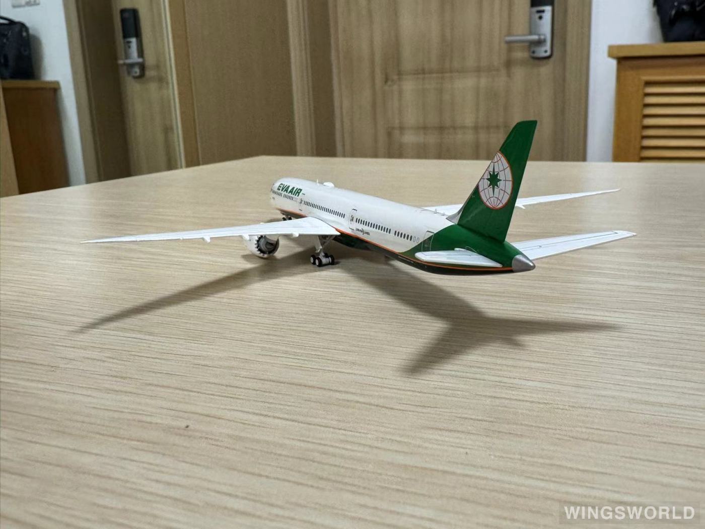 JC Wings 1:400 XX4190 EVA Air 长荣航空 Boeing 787-10 B-17802