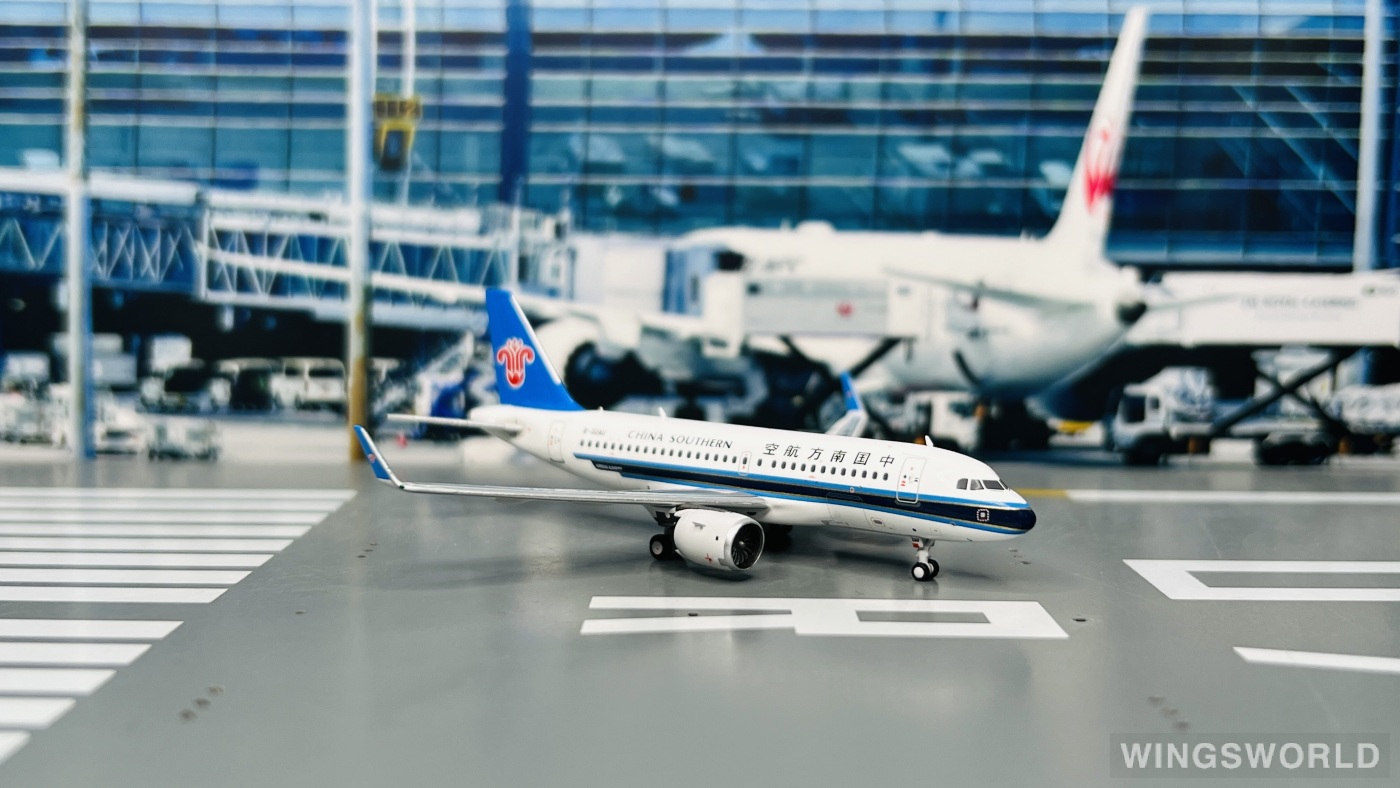 Pandamodel 1:400 31902 China Southern 中国南方航空 Airbus A319neo B-32AU