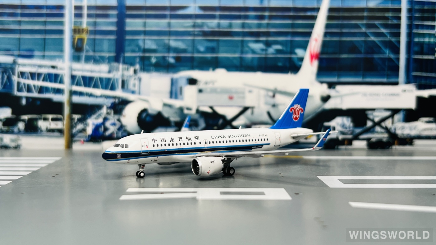 Pandamodel 1:400 31902 China Southern 中国南方航空 Airbus A319neo B-32AU