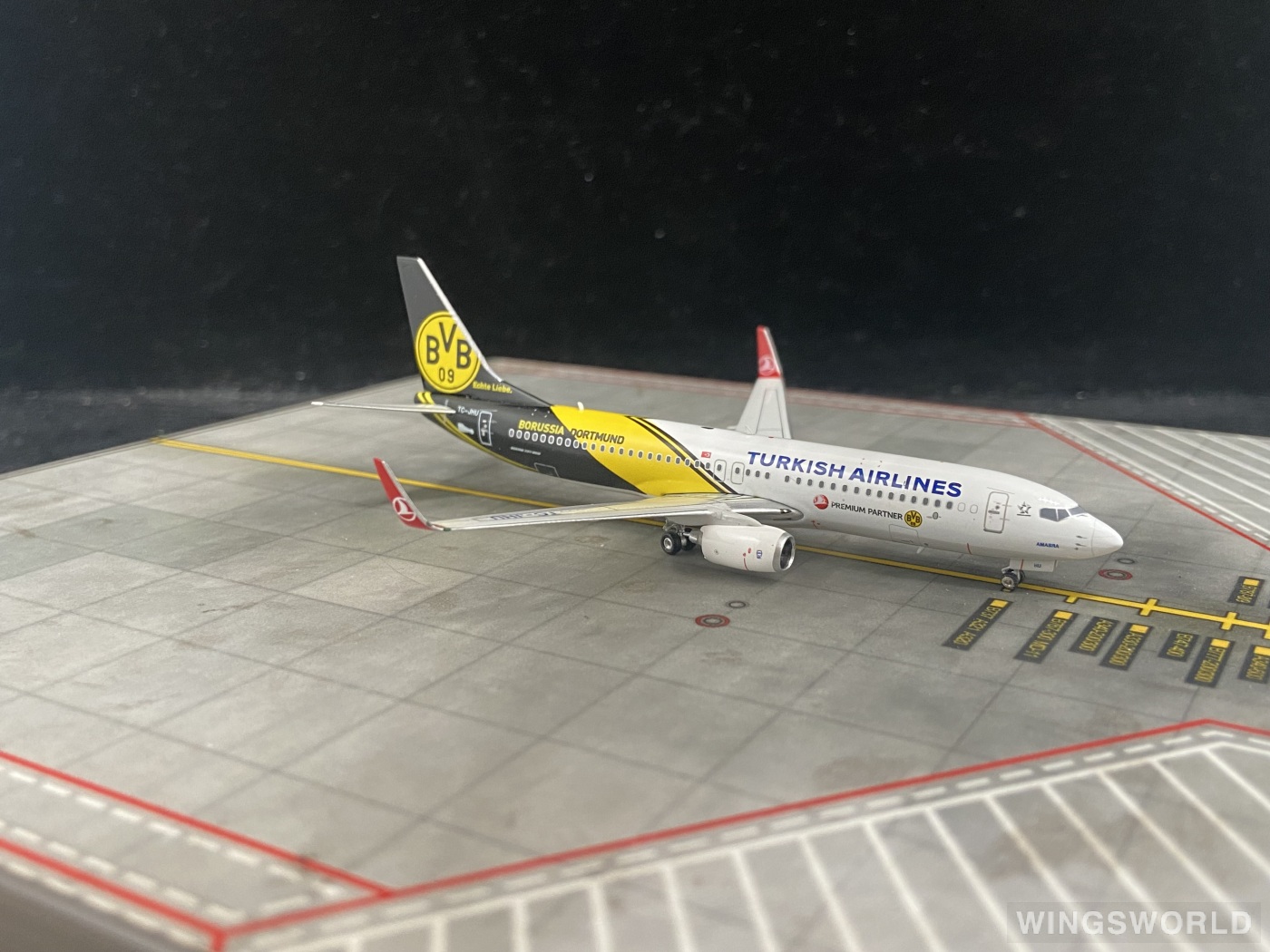 Phoenix 1:400 PH11149 Turkish Airlines 土耳其航空 Boeing 737-800 TC-JHU