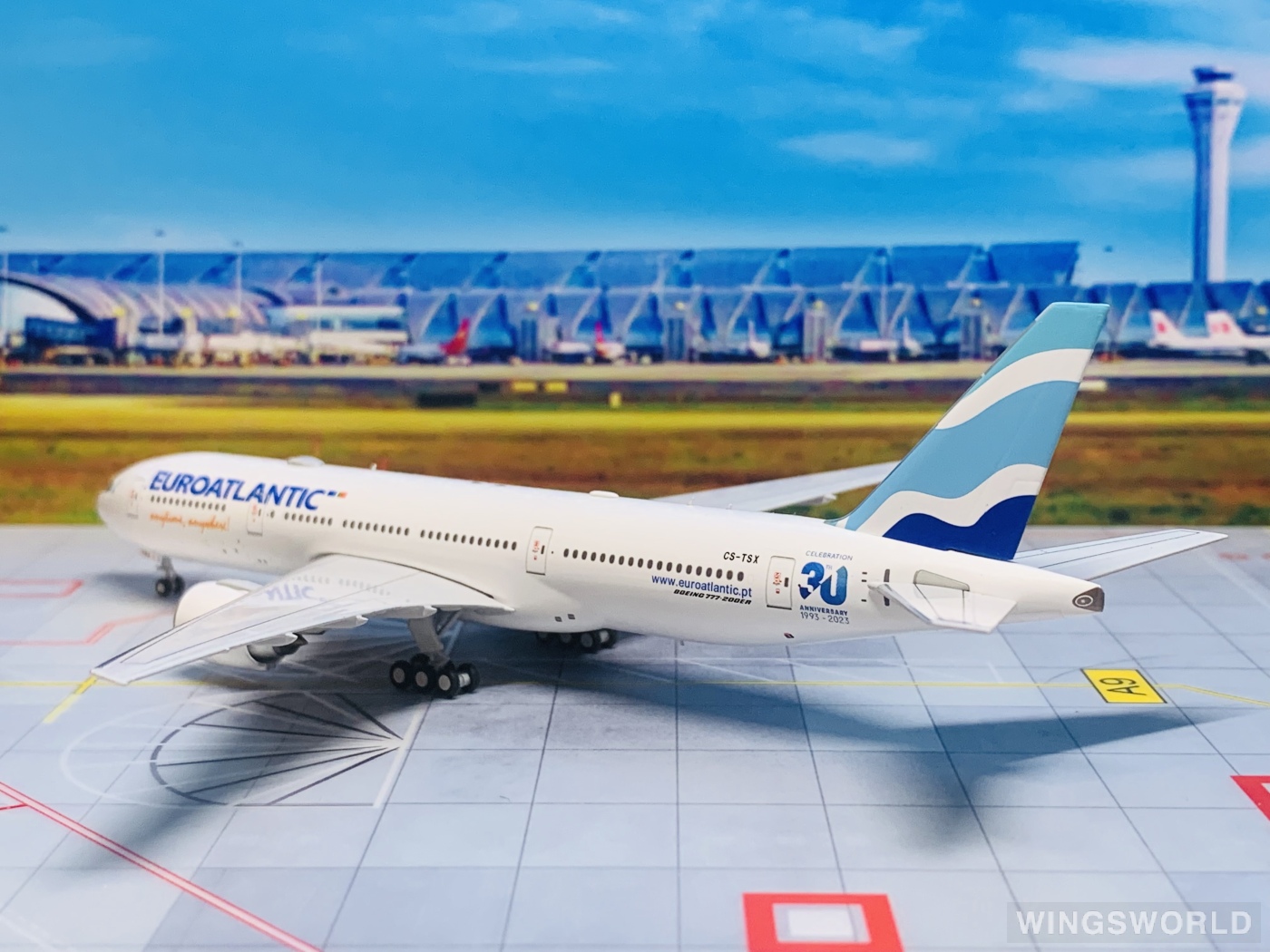 NGmodels 1:400 NG72042 EuroAtlantic 欧洲大西航空 Boeing 777-200ER CS-TSX