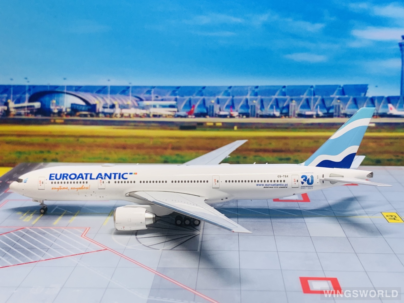 NGmodels 1:400 NG72042 EuroAtlantic 欧洲大西航空 Boeing 777-200ER CS-TSX