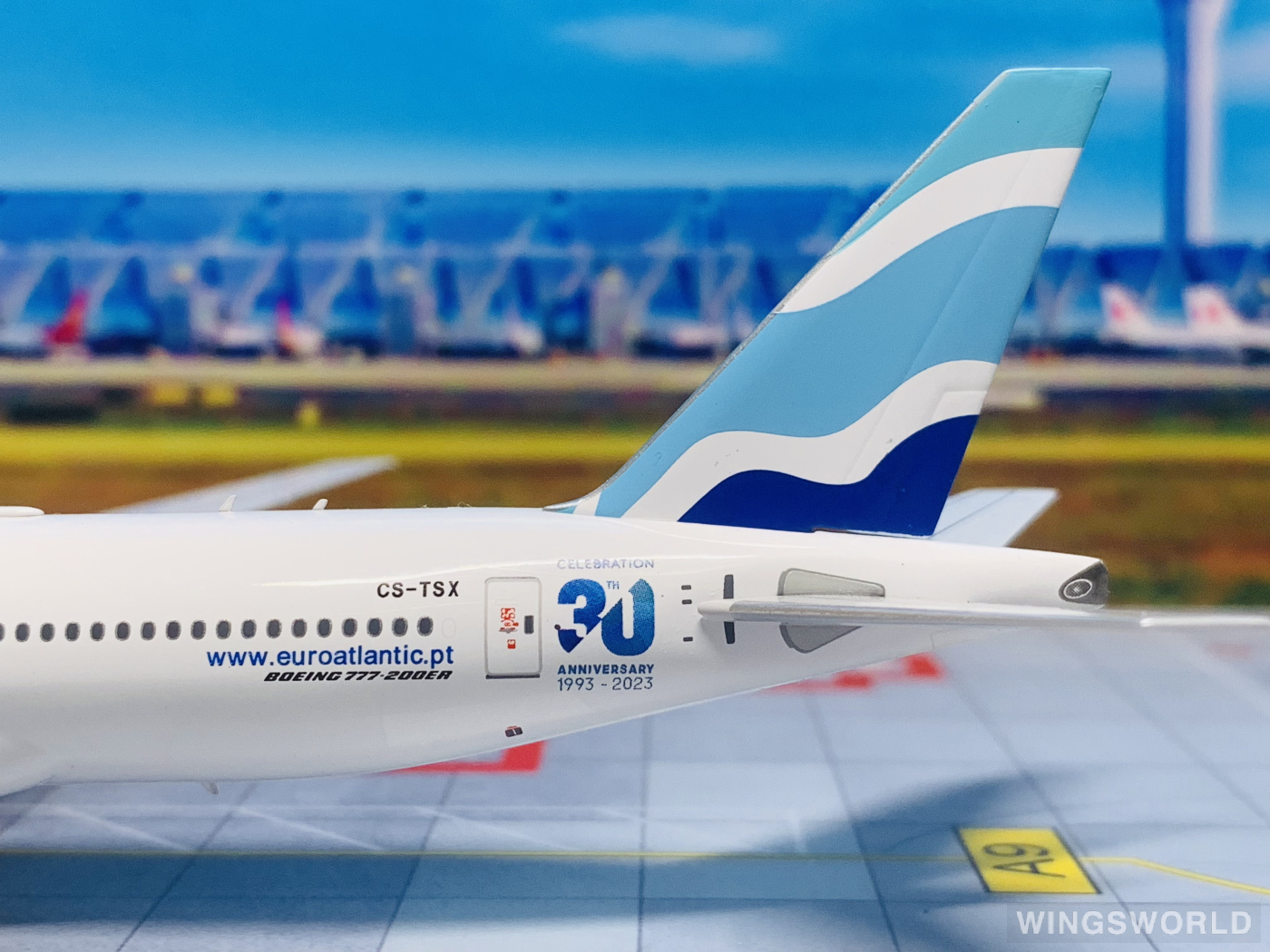 NGmodels 1:400 NG72042 EuroAtlantic 欧洲大西航空 Boeing 777-200ER CS-TSX