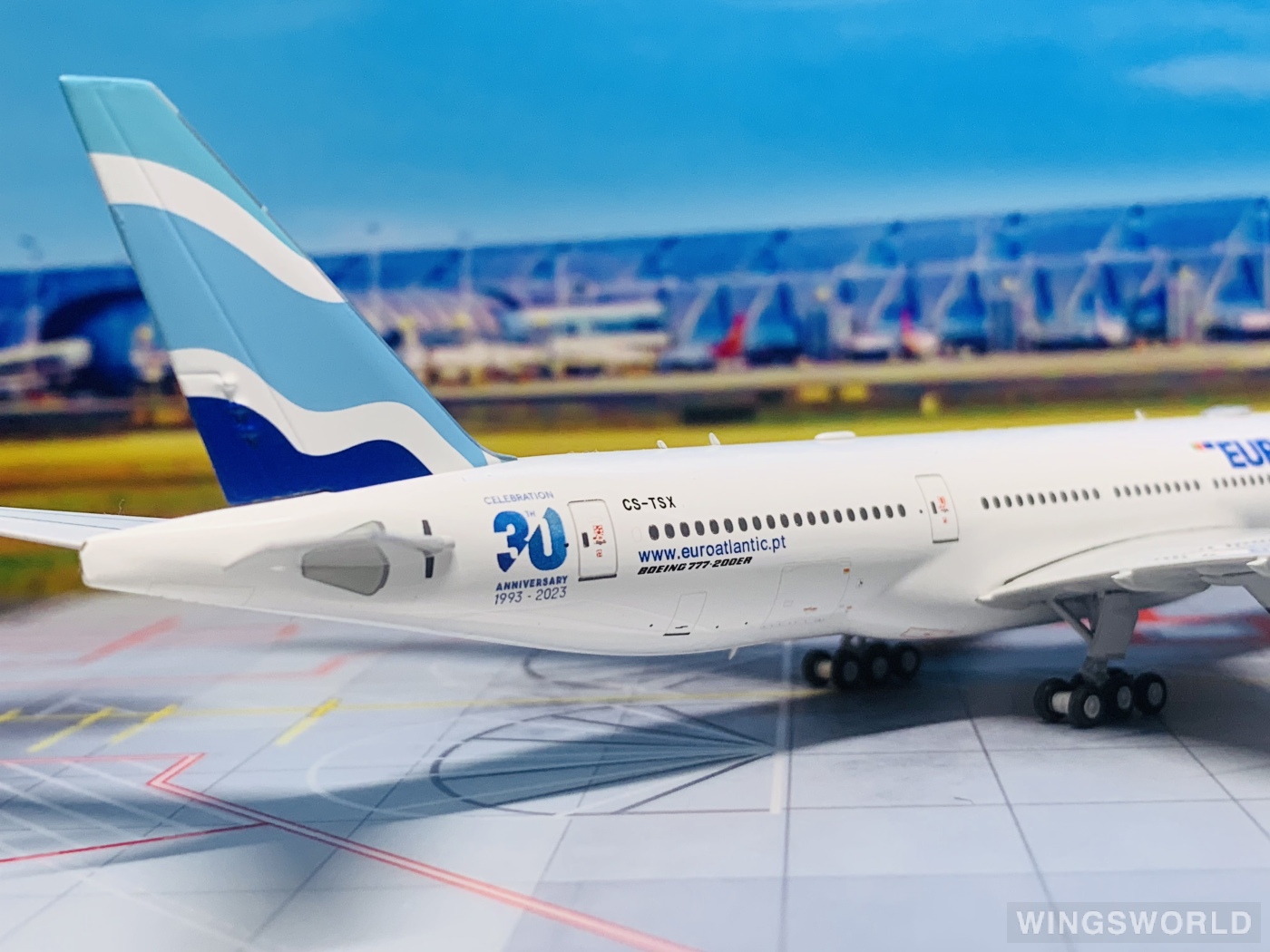NGmodels 1:400 NG72042 EuroAtlantic 欧洲大西航空 Boeing 777-200ER CS-TSX