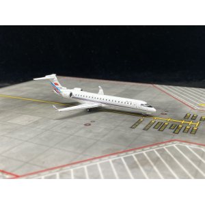 PLAAF 中国空军 Bombardier CRJ700 B-4061  YU70001 YU MODEL 1:400