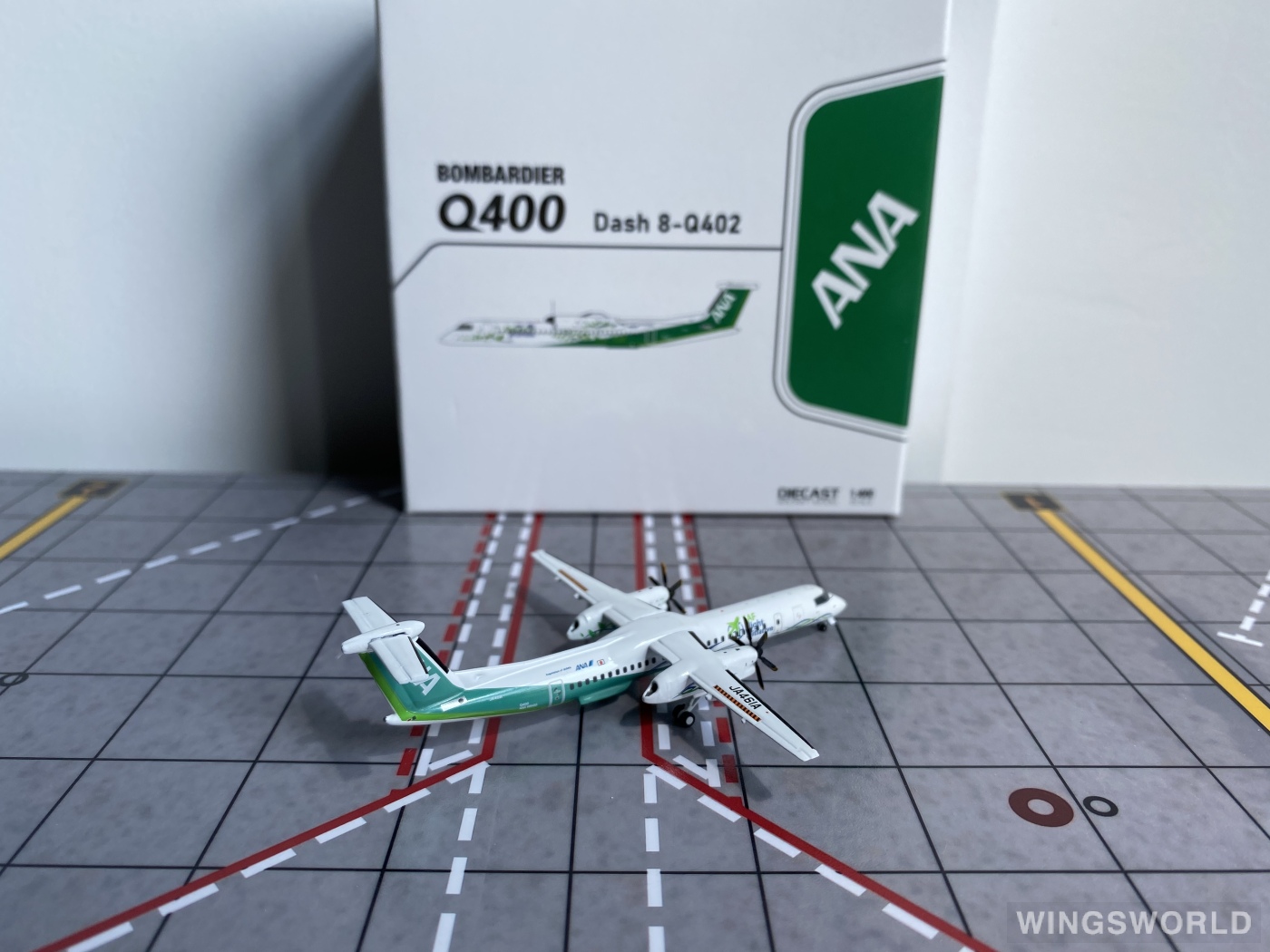 JC Wings 1:400 SA4037 ANA 全日空 Bombardier Dash 8-400 JA461A