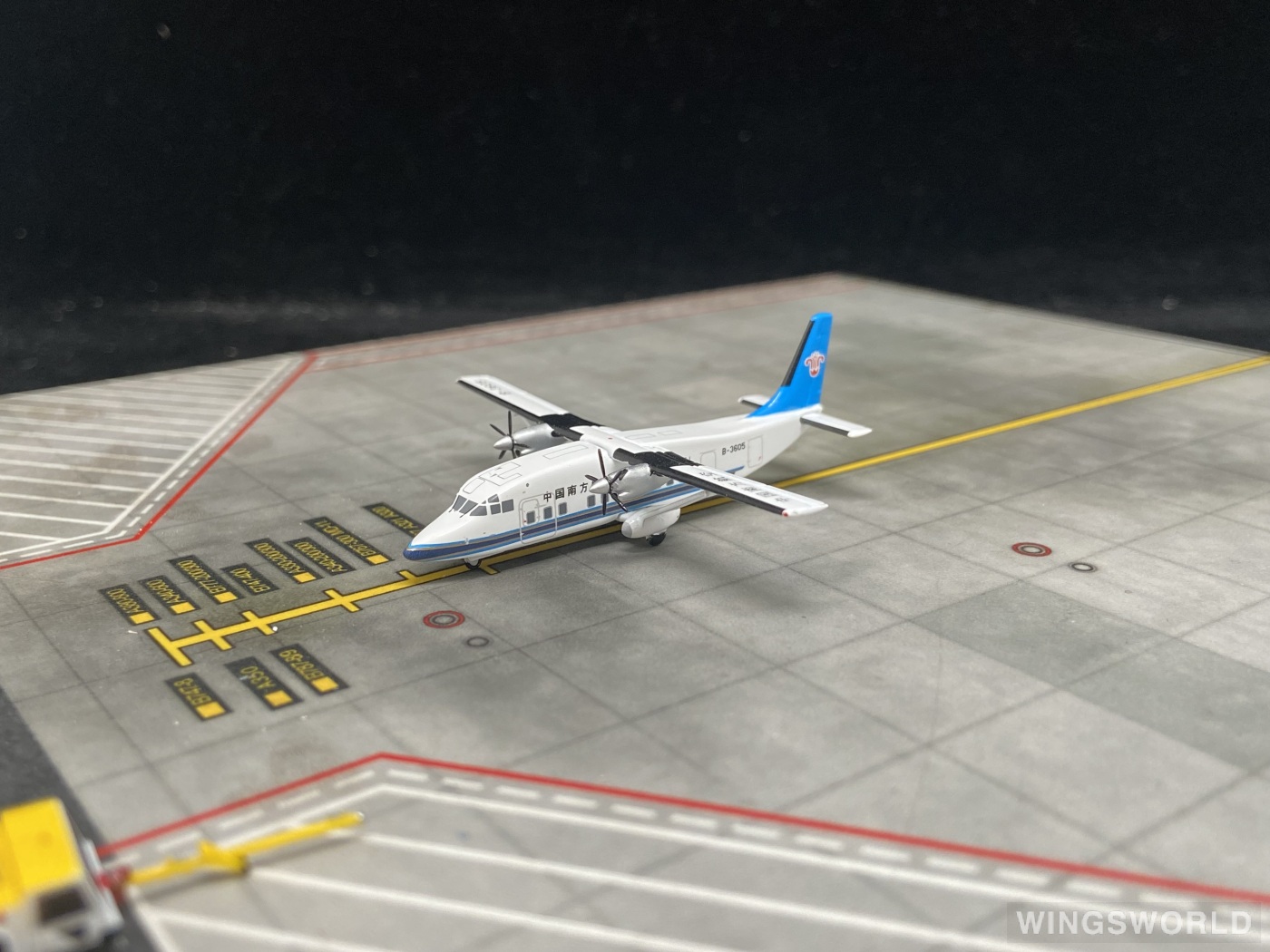 YU MODEL 1:400 YU36002 China Southern 中国南方航空 Short 360 B-3605